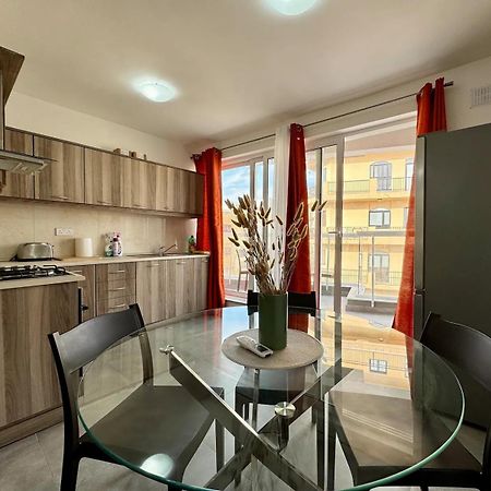 Mive-Delux Three Bedroom Apartment In Marsaskala Eksteriør billede